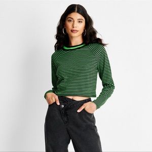 NWT XXS future collective Cropped shirt
